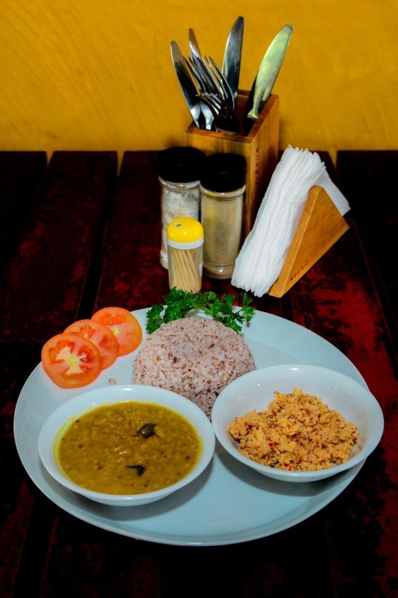Отель Coconut Style Restaurant & Milinda Guest Унаватуна Экстерьер фото