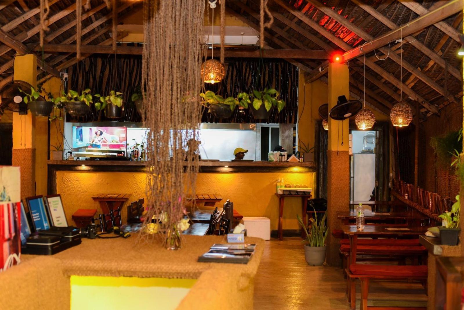 Отель Coconut Style Restaurant & Milinda Guest Унаватуна Экстерьер фото