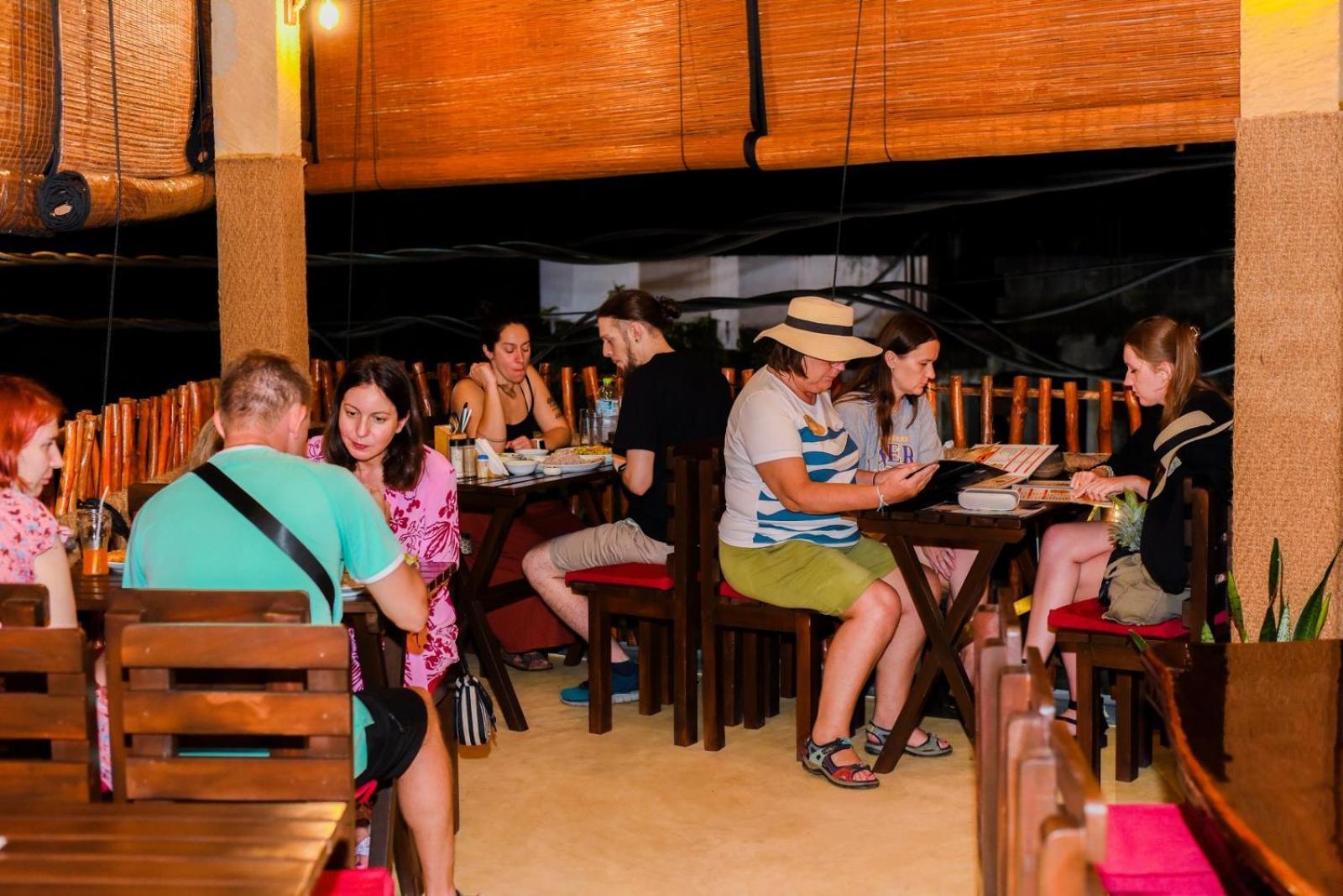 Отель Coconut Style Restaurant & Milinda Guest Унаватуна Экстерьер фото